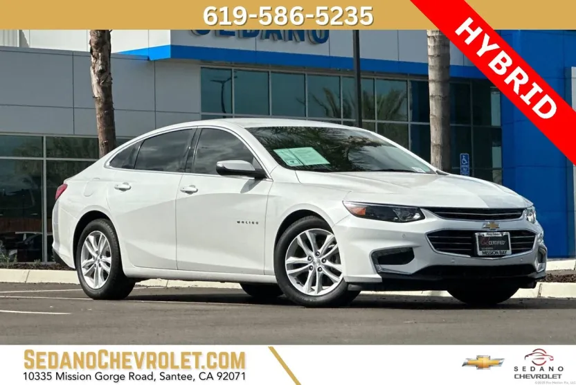 2018 Chevrolet Malibu Hybrid photo 1