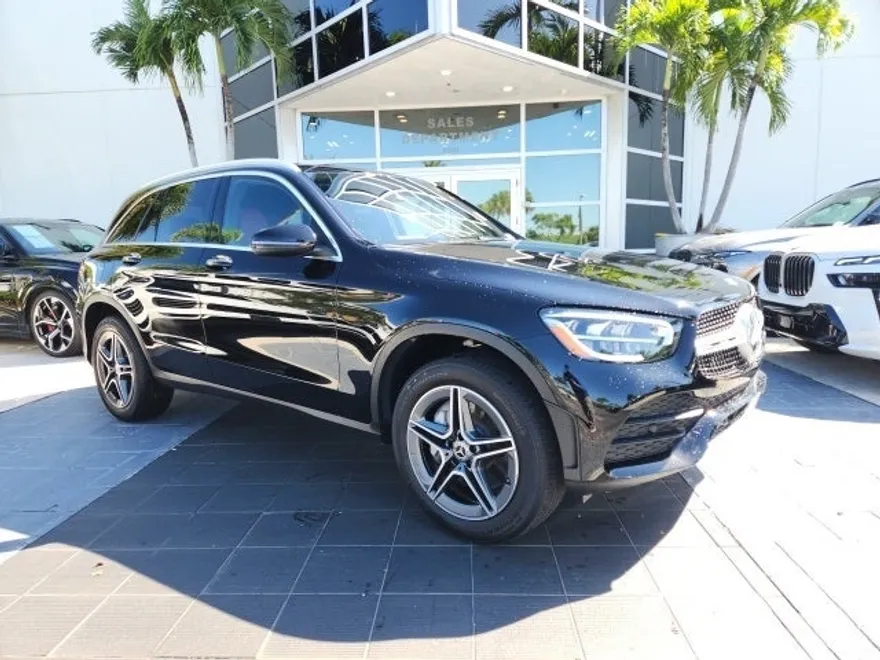 2020 Mercedes Benz GLC 300 photo 1