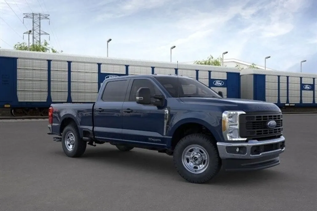 2025 Ford F-350 XL photo 1
