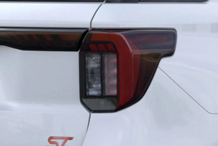 2025 Ford Explorer ST photo 1