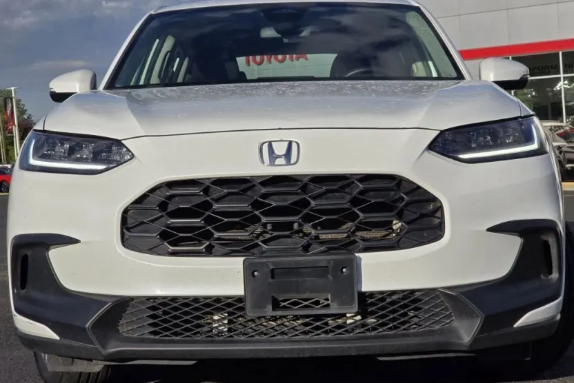 2023 Honda HR-V LX photo 1
