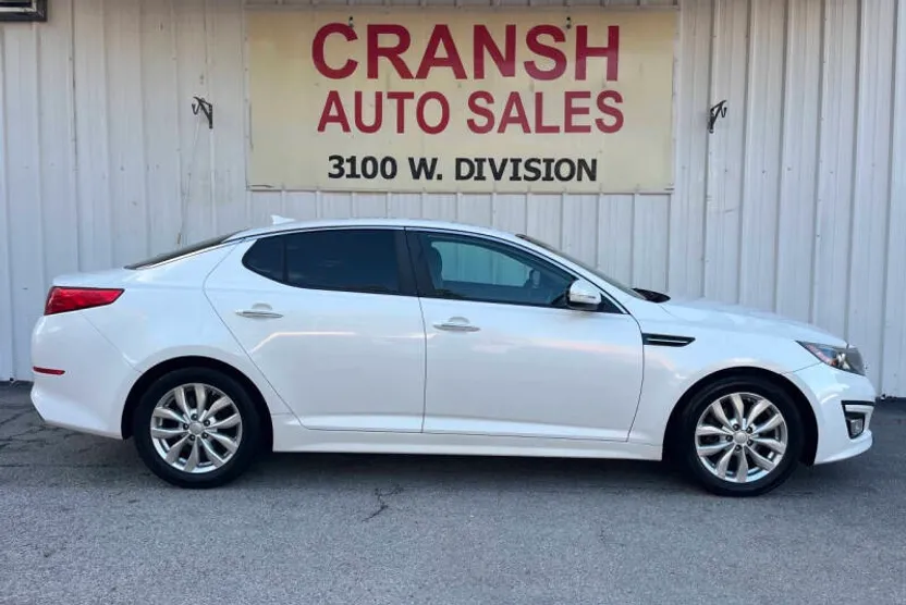 2015 Kia Optima LX photo 1