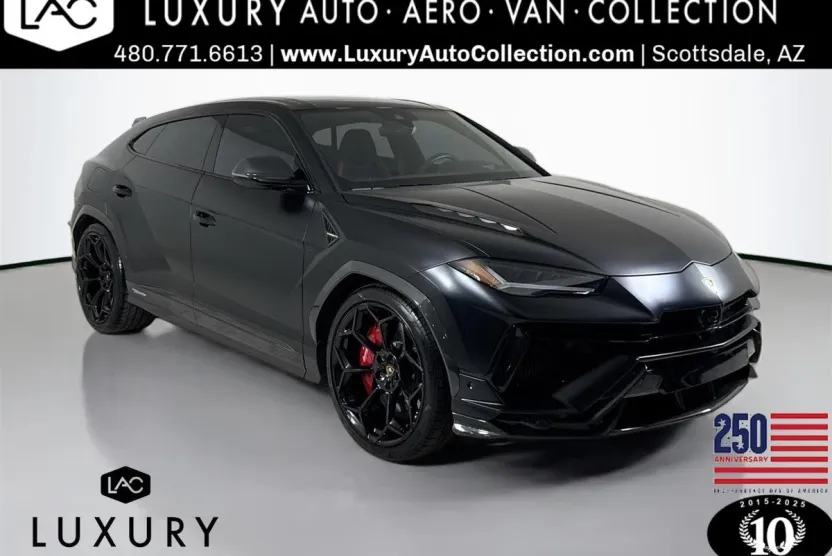 2023 Lamborghini Urus Performante photo 1