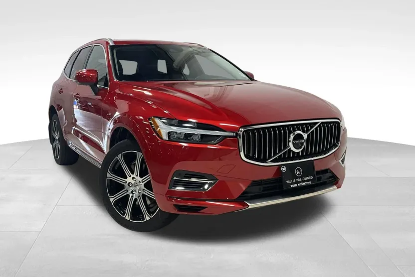 2021 Volvo XC60 Recharge Hybrid T8 Inscription photo 1
