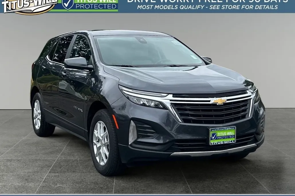 2023 Chevrolet Equinox LT photo 1