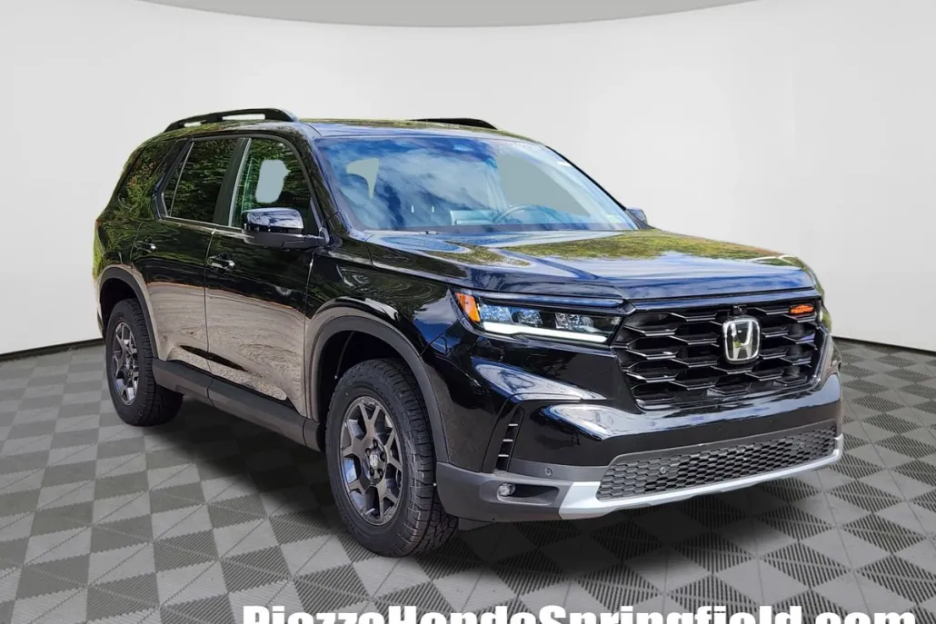 2025 Honda Pilot TrailSport photo 1