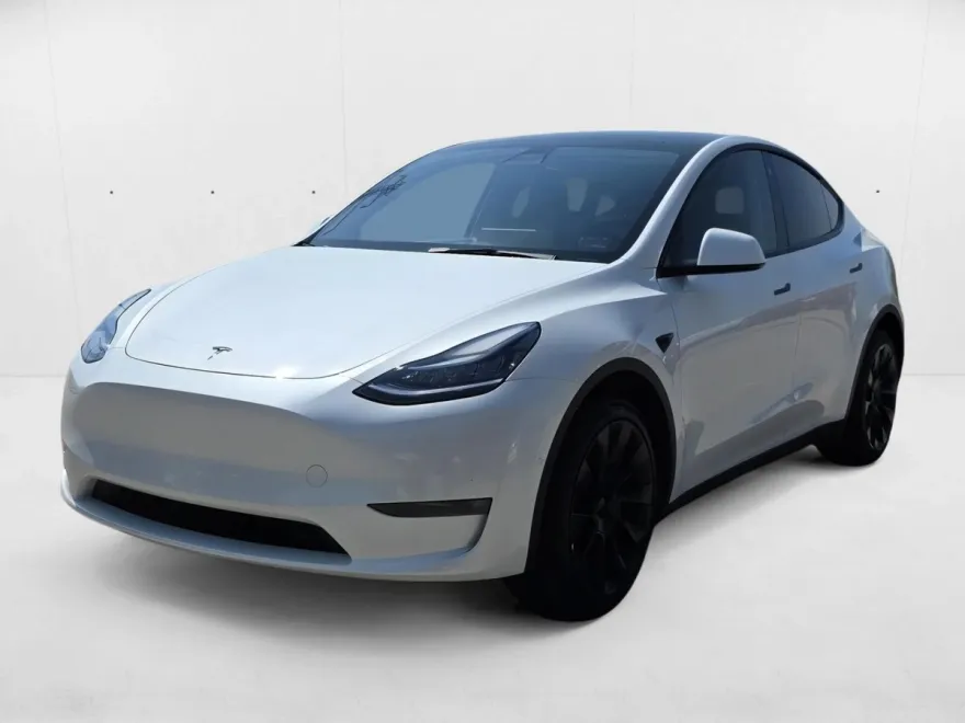 2022 Tesla Model Y Long Range photo 1