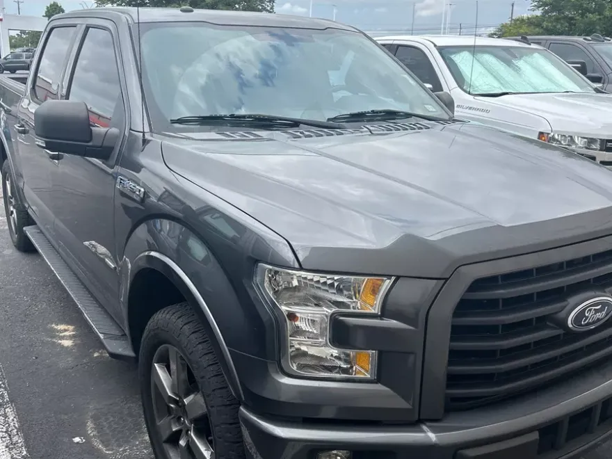 2016 Ford F-150 XLT photo 1