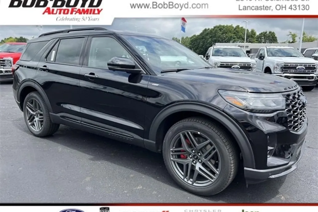 2025 Ford Explorer ST-Line photo 1