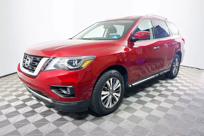 2020 Nissan Pathfinder SV photo 1