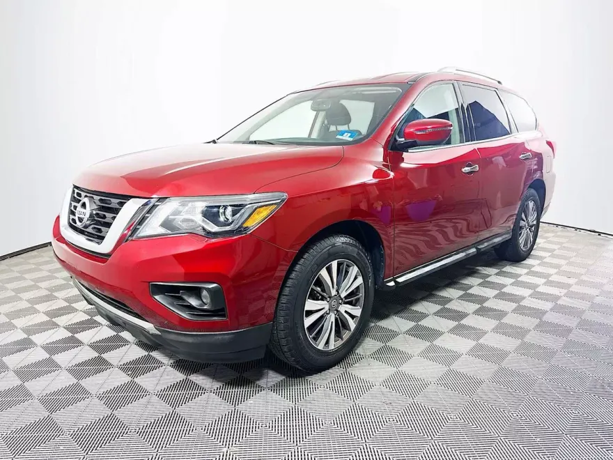 2020 Nissan Pathfinder SV photo 1