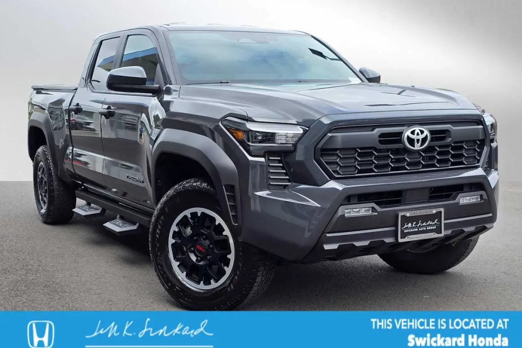 2024 Toyota Tacoma TRD photo 1