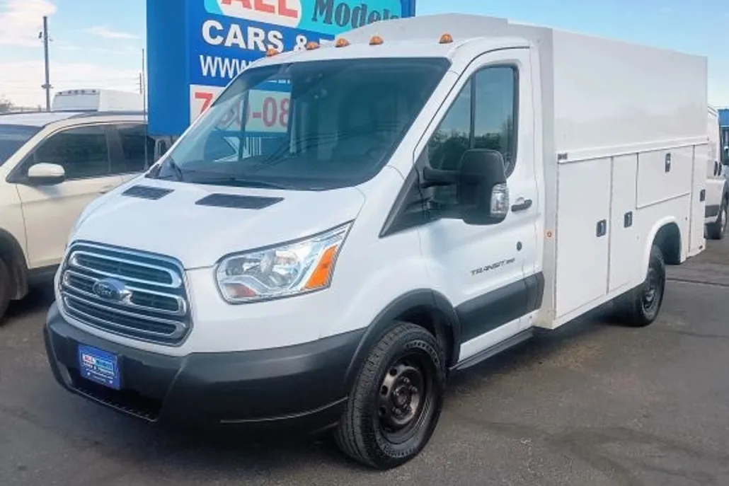 2019 Ford Transit Cutaway Van photo 1