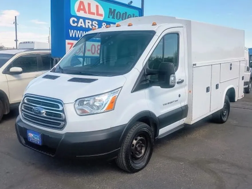 2019 Ford Transit Cutaway Van photo 1