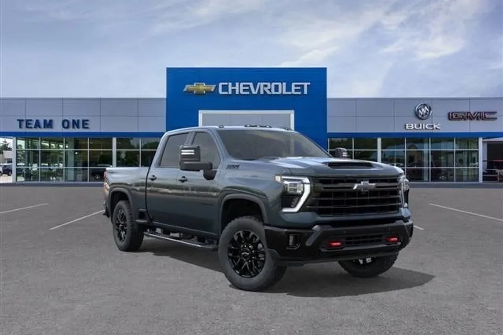 2026 Chevrolet Silverado 2500HD LTZ photo 1
