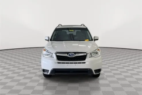 2016 Subaru Forester 2.5i Premium photo 3