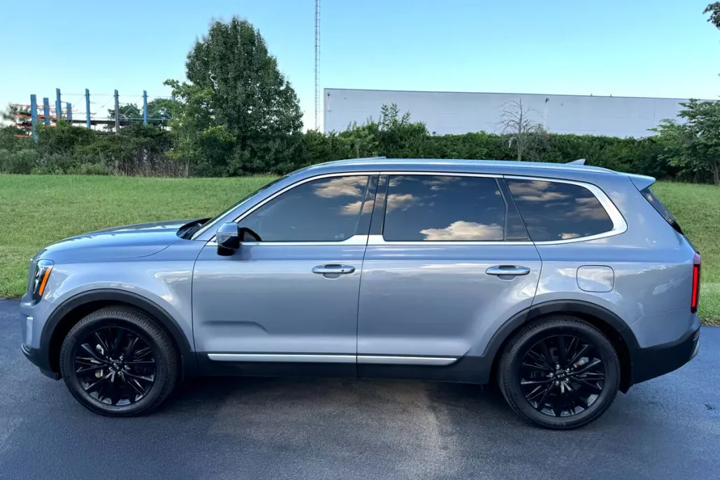 2020 Kia Telluride SX photo 1
