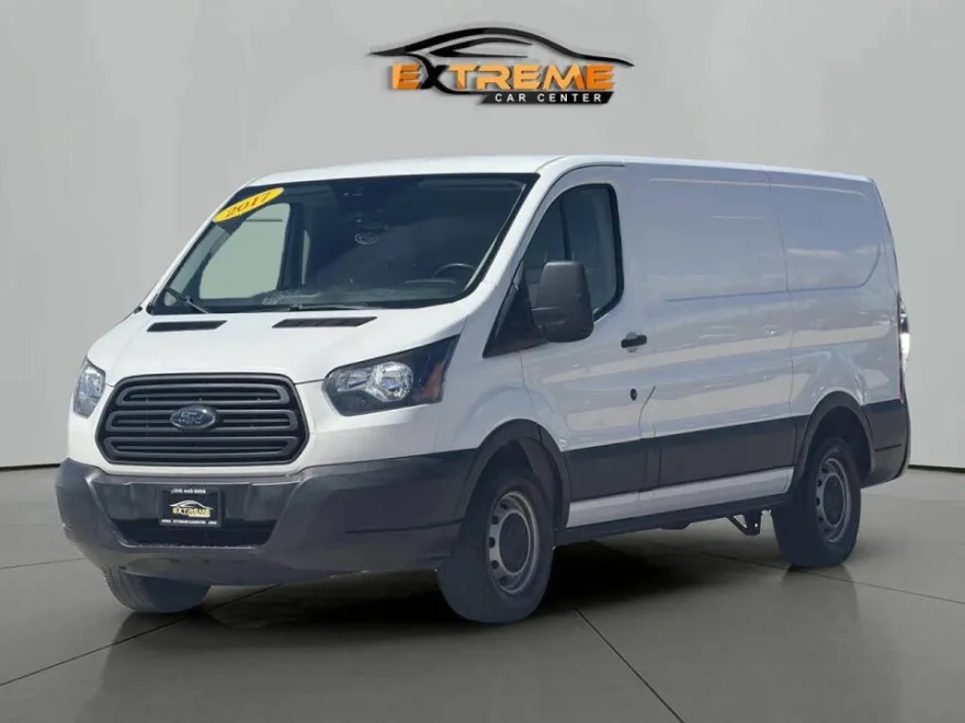 2017 Ford Transit photo 1
