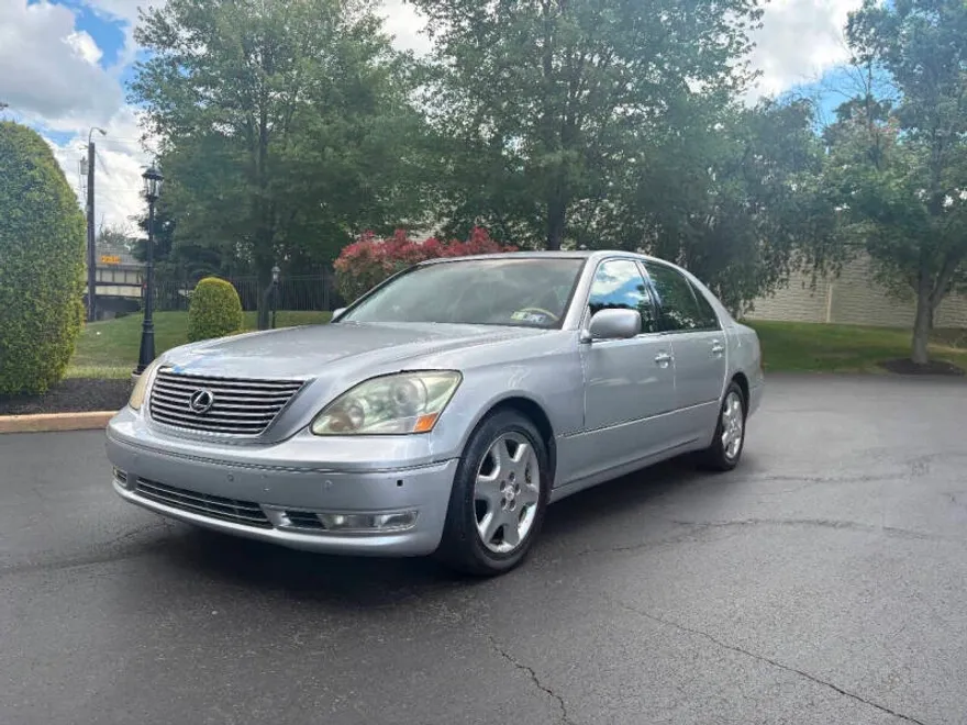 2004 Lexus LS 430 photo 1