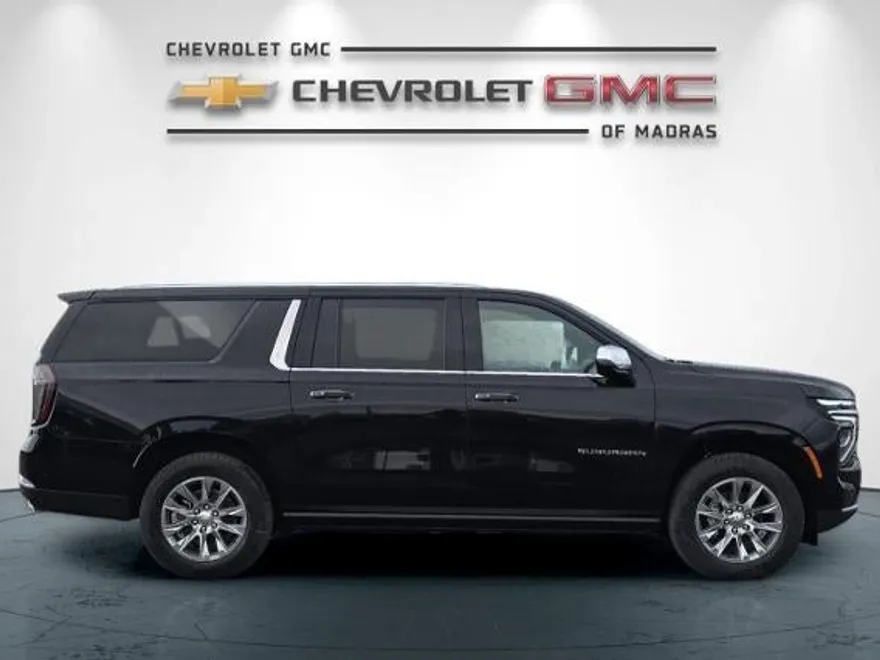 2026 Chevrolet Suburban Premier photo 1