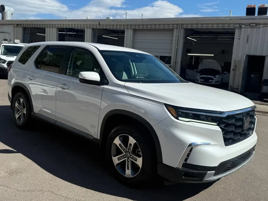 2025 Honda Pilot EX-L photo 1
