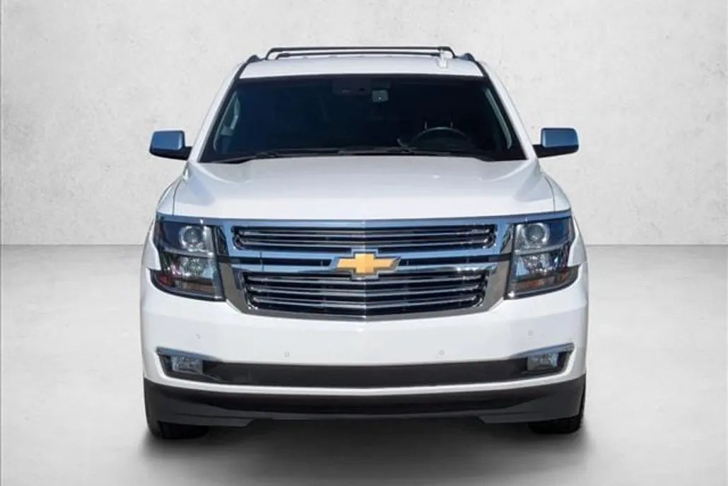 2018 Chevrolet Suburban Premier photo 1