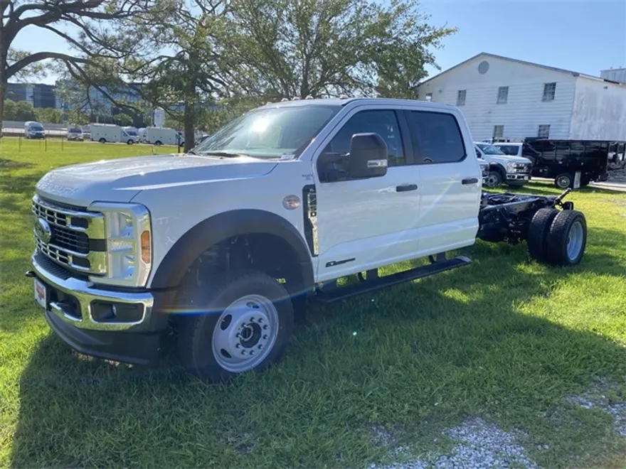 2025 Ford F-450 XL photo 1