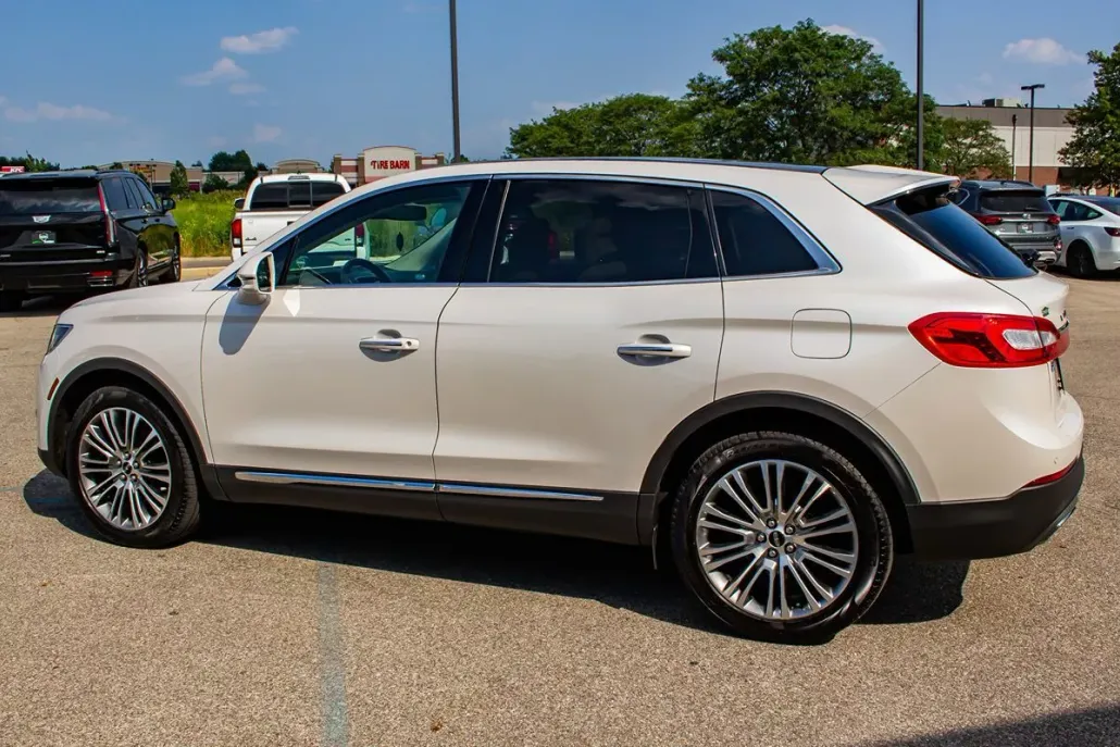 2016 Lincoln MKX Reserve photo 1