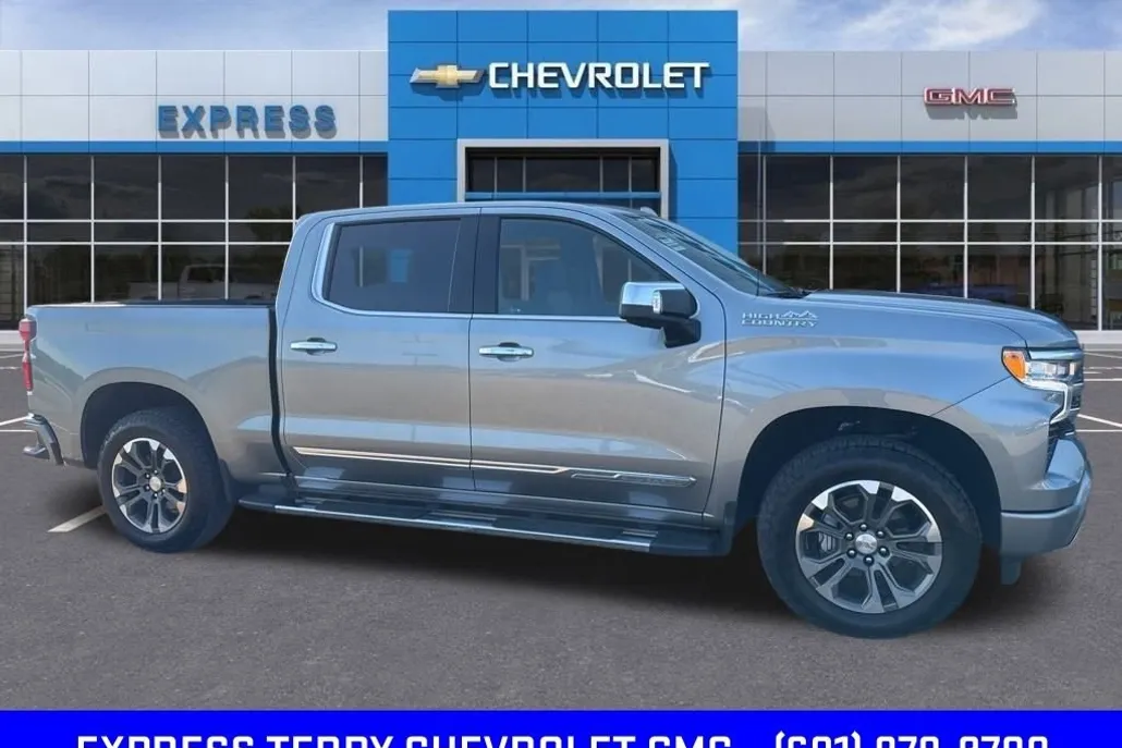 2024 Chevrolet Silverado 1500 High Country photo 1