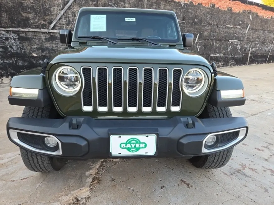 2021 Jeep Wrangler Unlimited Sahara photo 1