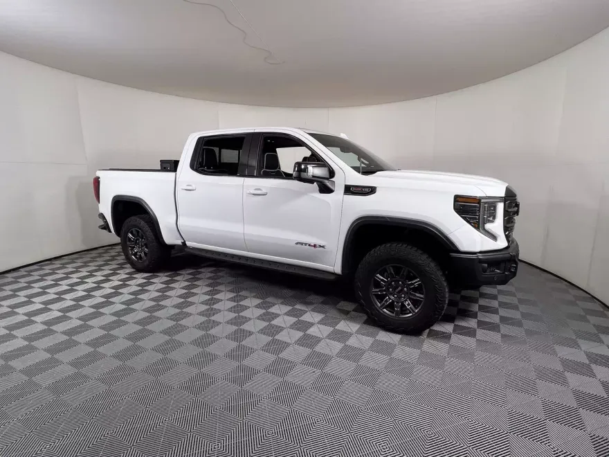2024 Gmc Sierra 1500 AT4X photo 1