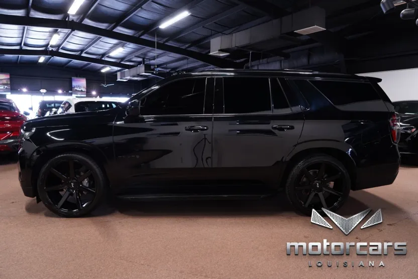 2021 Chevrolet Tahoe RST photo 1