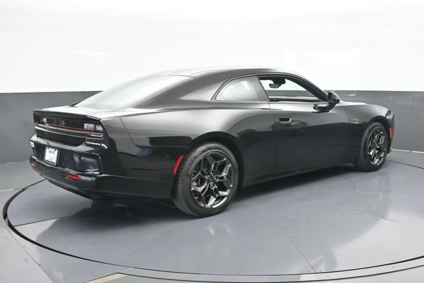 2025 Dodge Charger R/T photo 1