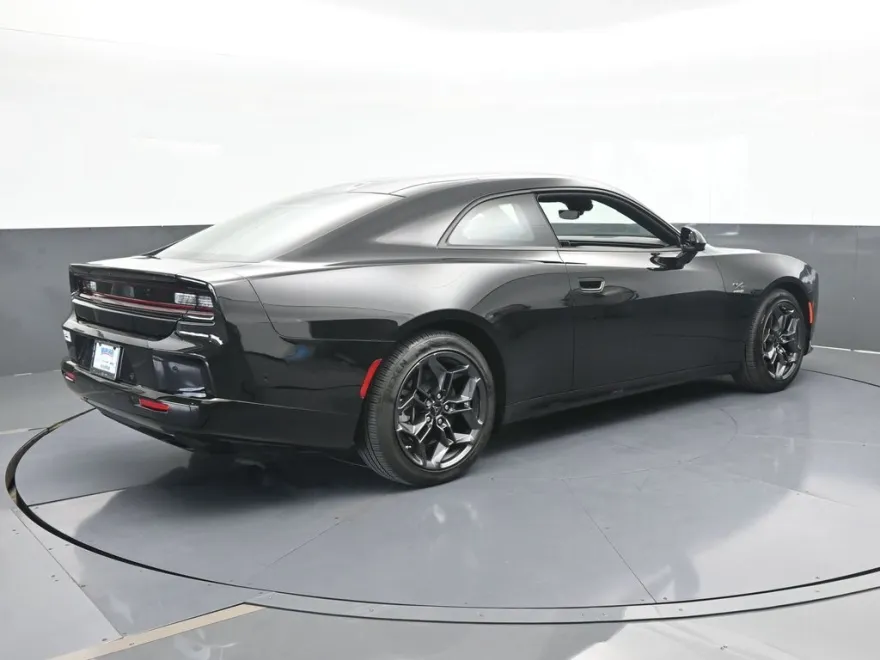 2025 Dodge Charger R/T photo 1