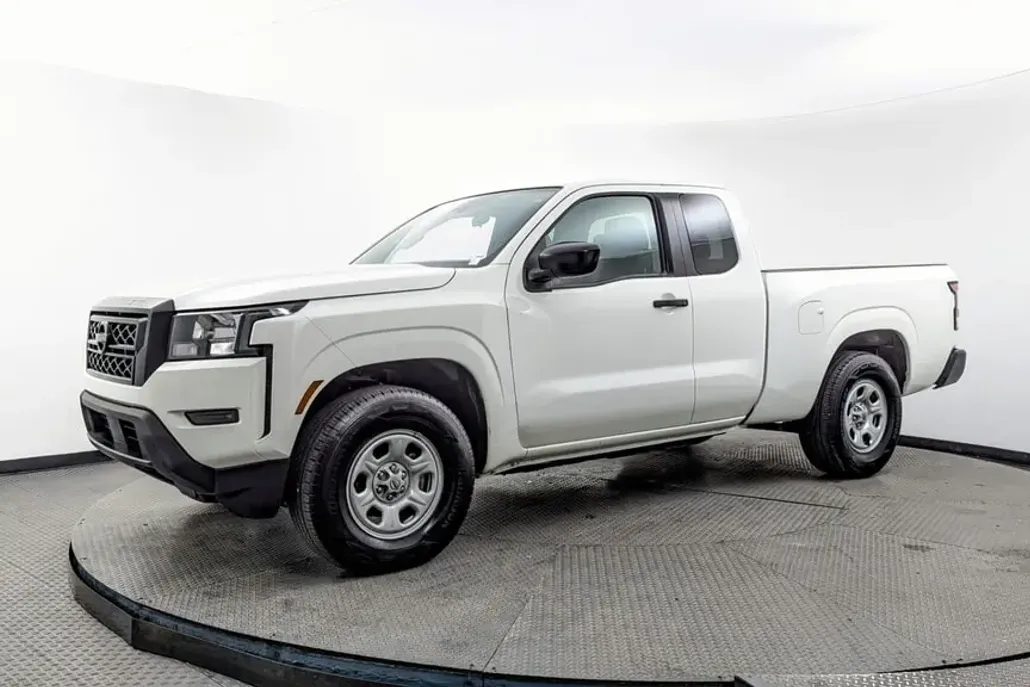 2024 Nissan Frontier S photo 1