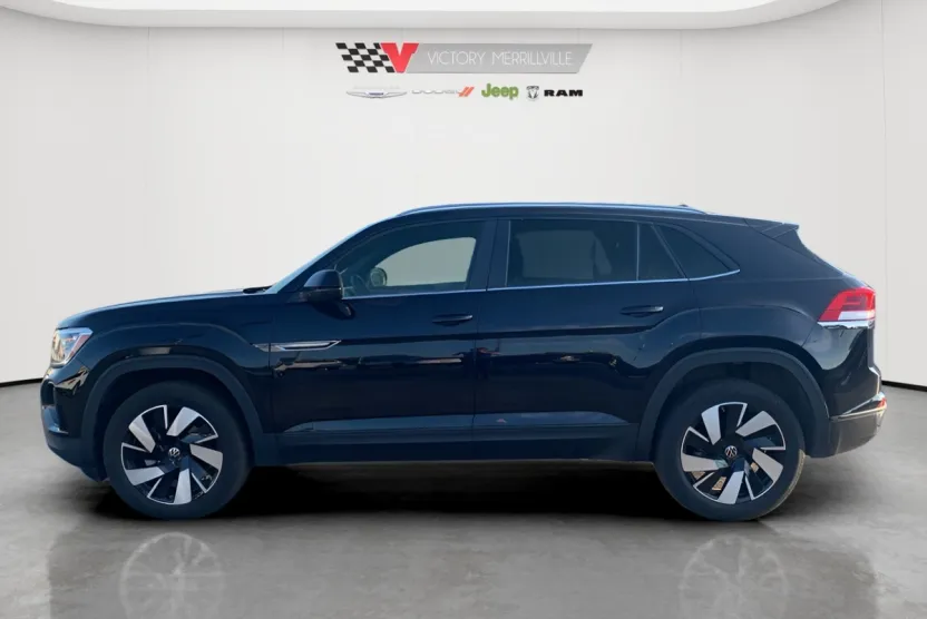 2024 Volkswagen Atlas Cross Sport SE Technology photo 1