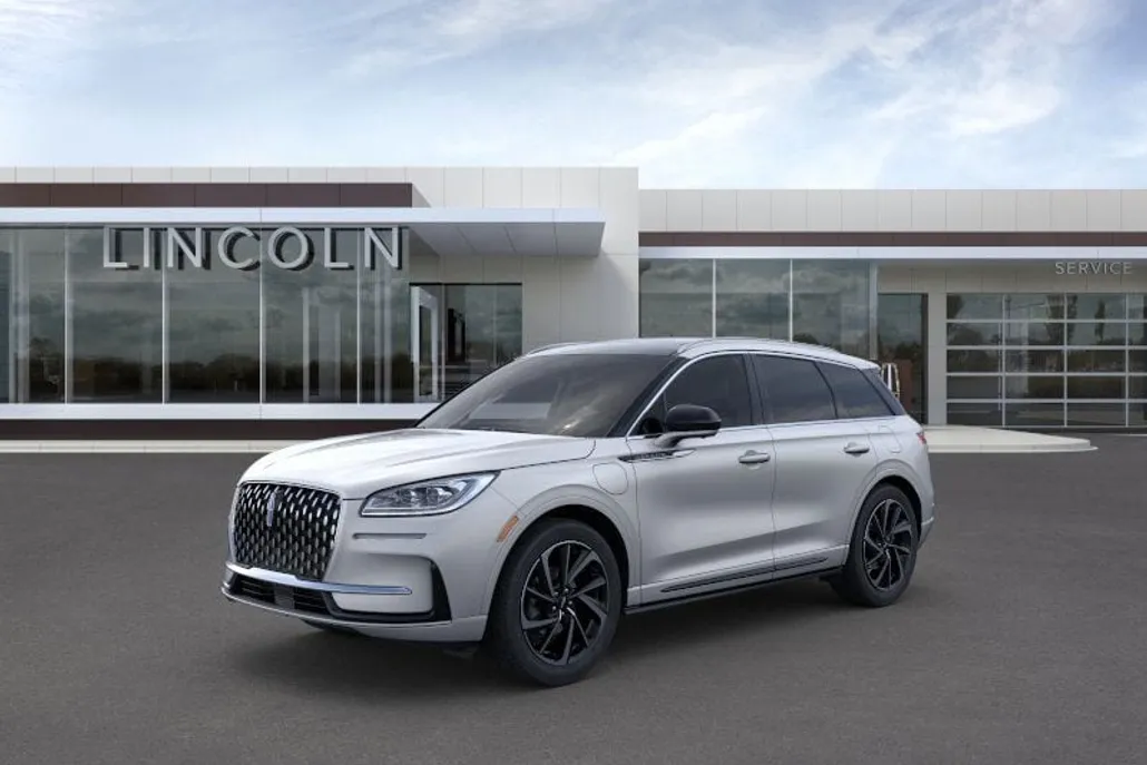 2024 Lincoln Corsair Grand Touring photo 1