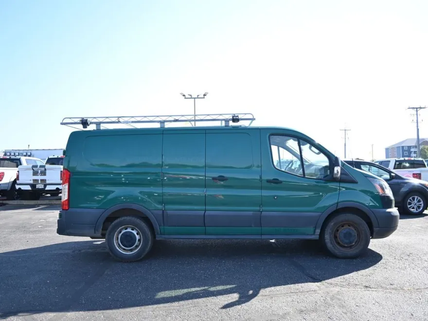 2017 Ford Transit photo 1