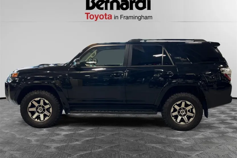 2022 Toyota 4Runner TRD Premium photo 1
