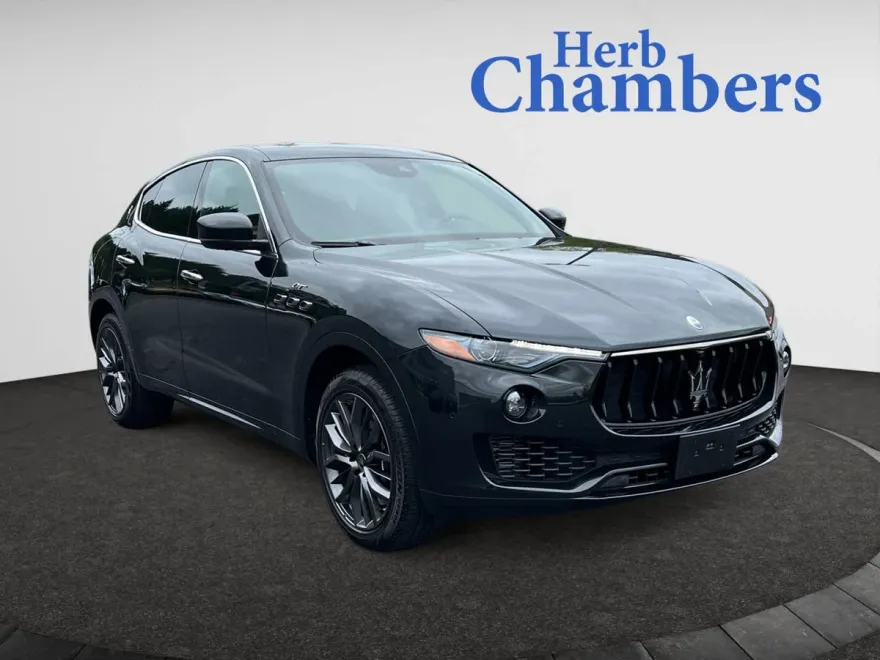 2024 Maserati Levante GT photo 1