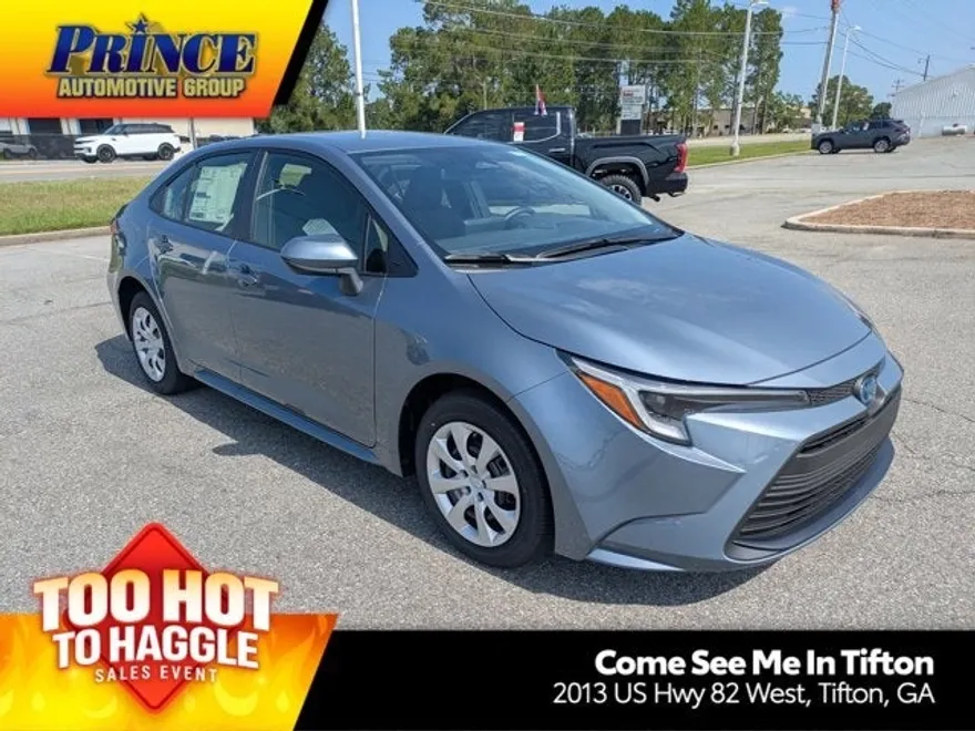 2025 Toyota Corolla Hybrid LE photo 1