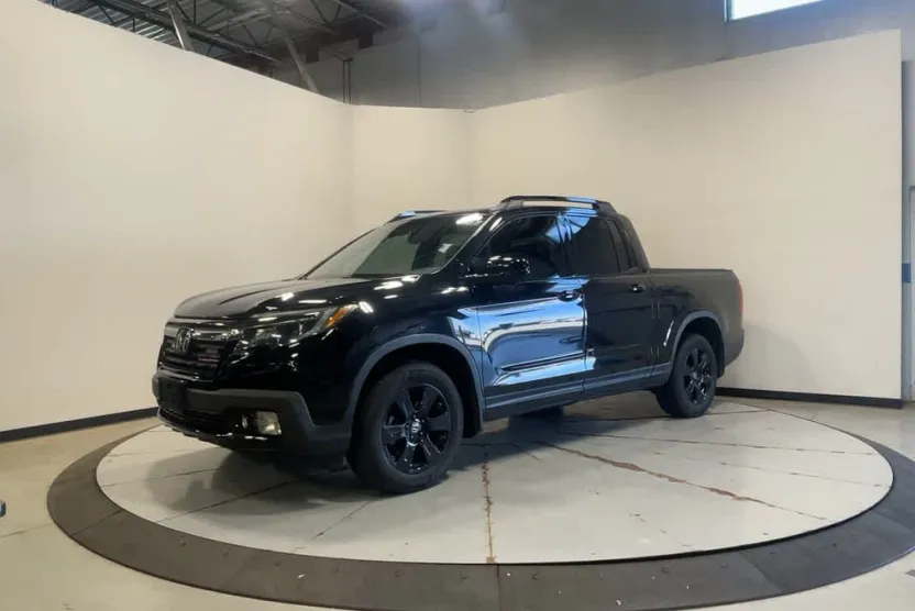 2020 Honda Ridgeline Black Edition photo 1