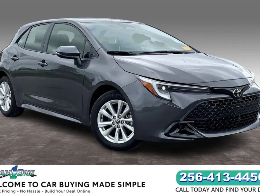 2023 Toyota Corolla SE photo 1