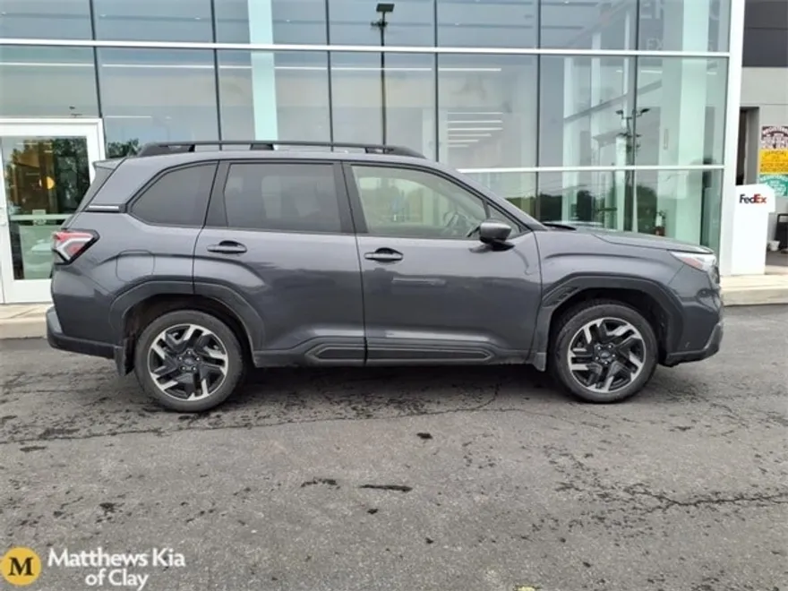 2025 Subaru Forester Limited photo 1