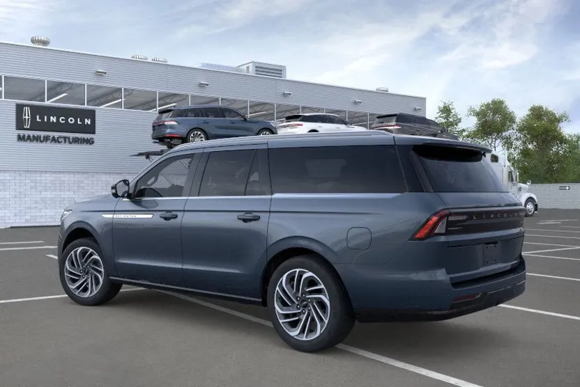 2025 Lincoln Navigator L Reserve photo 1