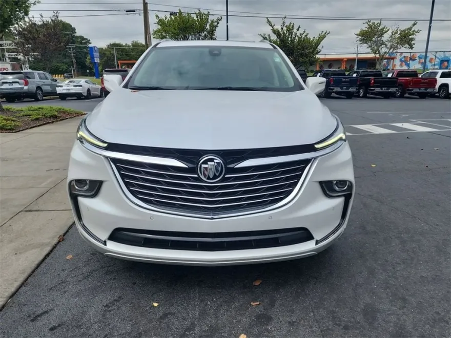 2022 Buick Enclave Essence photo 1