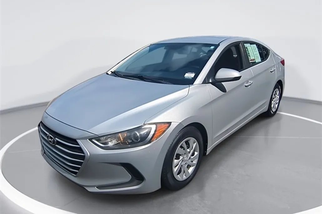 2018 Hyundai Elantra SE photo 1