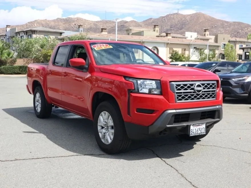 2023 Nissan Frontier SV photo 1