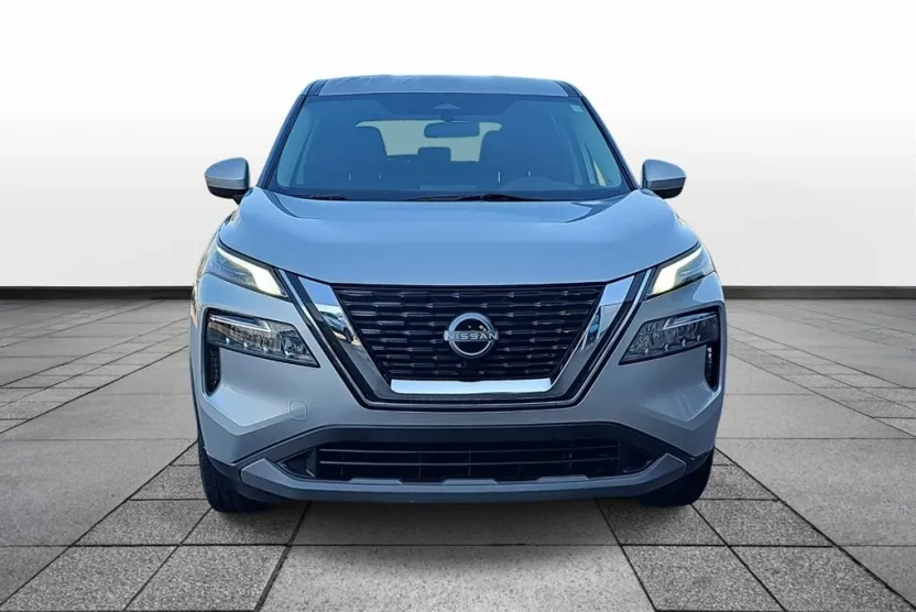 2023 Nissan Rogue SV photo 1