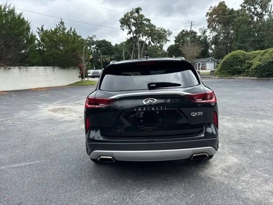 2024 Infiniti QX50 Luxe photo 1